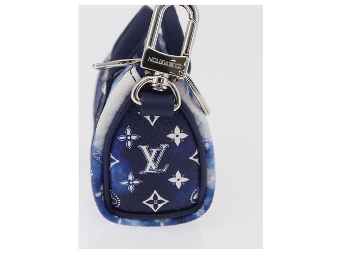 LOUIS VUITTON Monogram Bandana Porte Cles Pouch Bag Charm MP3337 Auth 167351SM Bianco Blu - vista 4