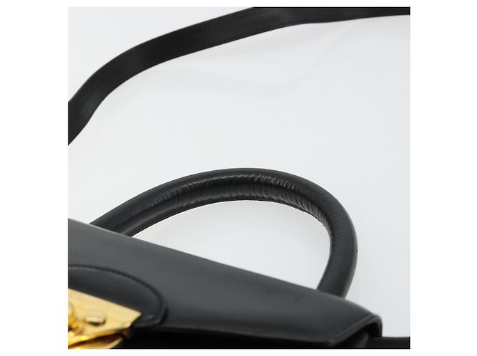 Bolsa Salvatore Ferragamo Gancini de Couro 2way Preto Ouro Auth 181422A Dourado - vista 14