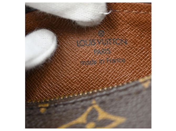 Louis Vuitton Papillon Pochette Monogram Canvas Mini Marrone - vista 4