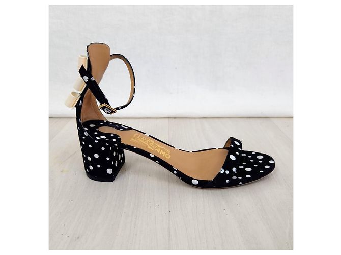 Salvatore Ferragamo x Edgardo Osorio Sandali con Tacco a Pois - vista 2