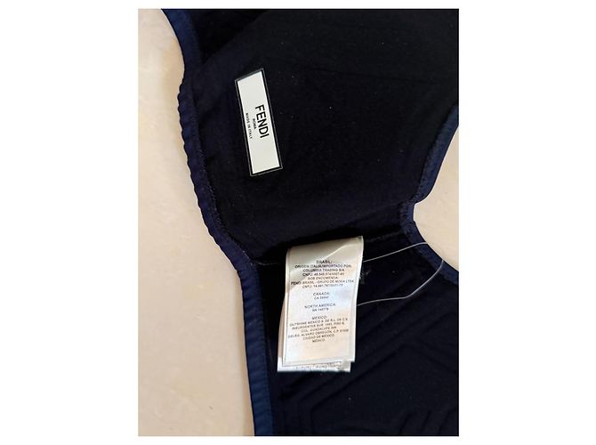 Set Sport Fendi con Top e Biker Shorts Nero - vista 16