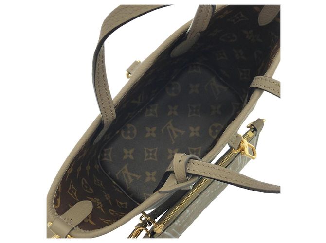 Borsa Louis Vuitton Monogram Neverfull Inside Out BB Marrone - vista 7