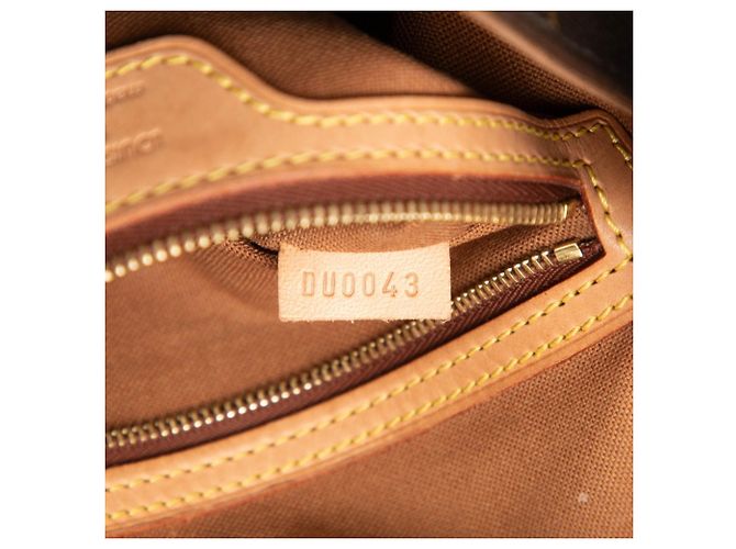 Louis Vuitton Monogram Mini Looping One-Shoulder Bag - vue 6