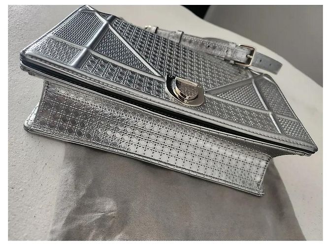 Borsa Dior Diorever in pelle argentata Argento - vista 6