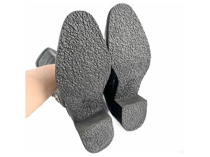 Timeless Chanel Turnlock Leder Flache Boots 39 Schwarz - Ansicht 9