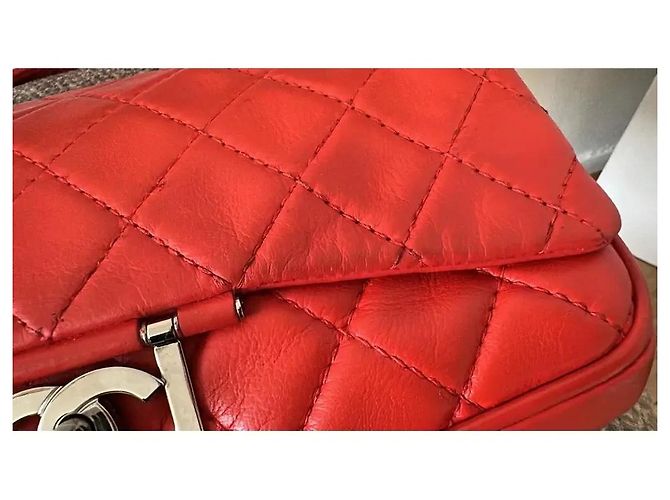 Chanel Borsa a Tracolla in Pelle Rossa Trapuntata Rosso - vista 2
