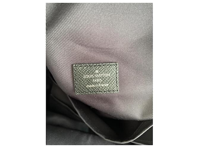Louis Vuitton Zaino Monogram Eclipse Nero - vista 12
