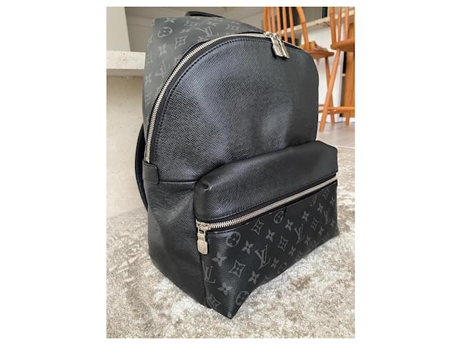 Louis Vuitton Zaino Monogram Eclipse Nero - vista 5
