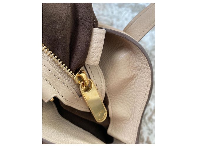 Louis Vuitton Mahina Cirrus Borsa in Pelle Traforata Beige - vista 3