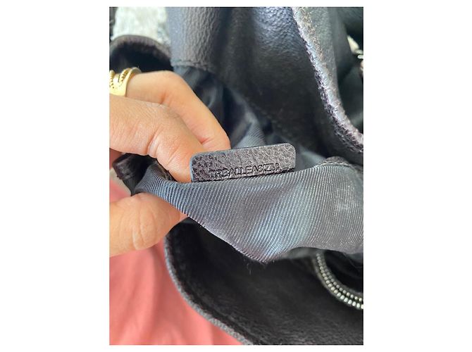 Burberry Handtasche aus schwarzem Leder mit Kette - Ansicht 15