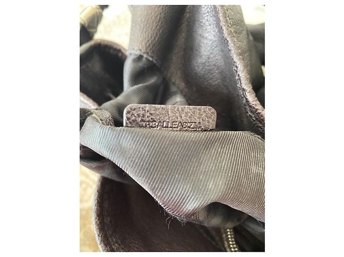 Burberry Handtasche aus schwarzem Leder mit Kette - Ansicht 16