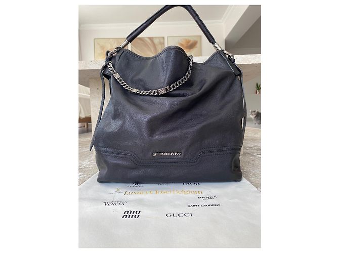 Burberry Handtasche aus schwarzem Leder mit Kette - Ansicht 3