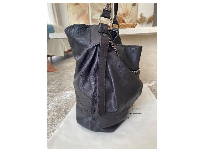 Burberry Handtasche aus schwarzem Leder mit Kette - Ansicht 8