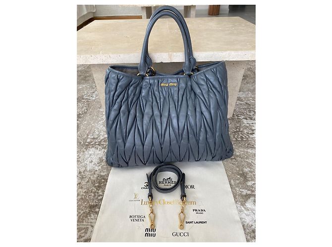 Miu Miu Borsa Matelassé in pelle grigia Grigio - vista 2