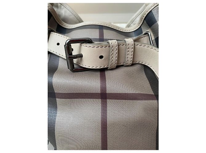 Burberry Haymarket Check - Borsa a secchiello in tela rivestita e pelle - vista 3