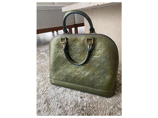Louis Vuitton Alma Pelle Vernice Verde Kaki - vista 16