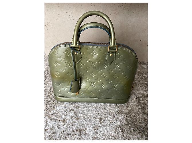 Louis Vuitton Alma Pelle Vernice Verde Kaki - vista 2