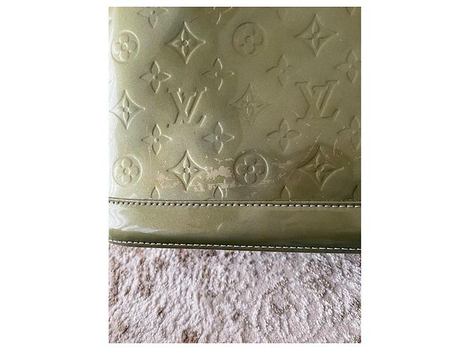 Louis Vuitton Alma Pelle Vernice Verde Kaki - vista 6