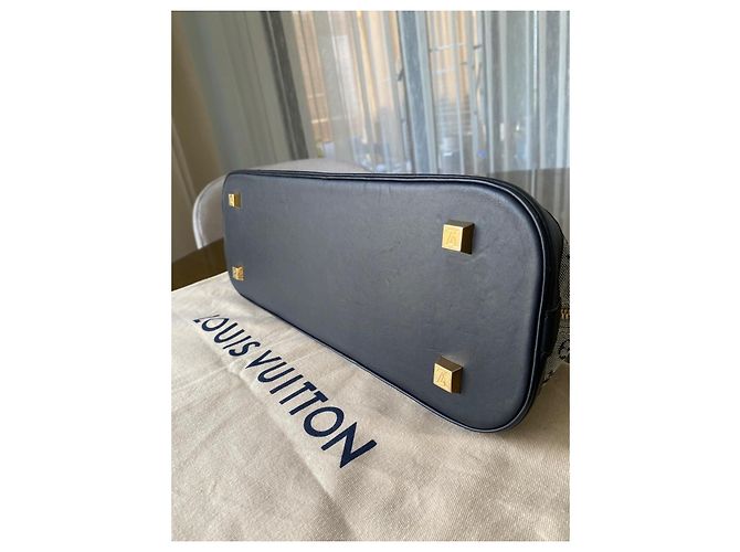 Louis Vuitton Alma Long Monogram Denim - Blu Grigio Monogramma - vista 9