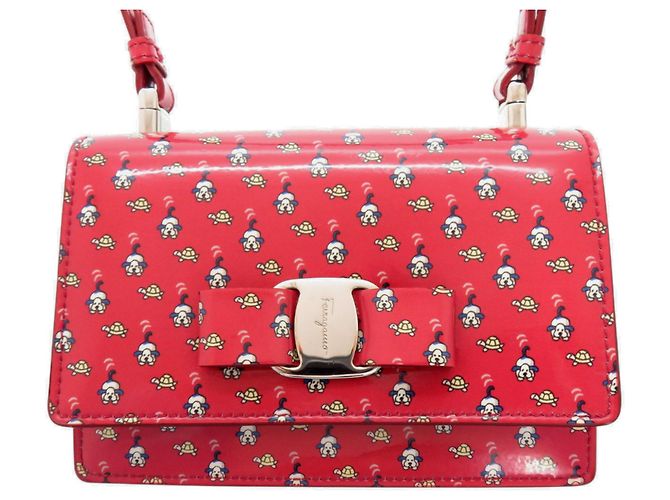 Borsa a tracolla in smalto rosso Salvatore Ferragamo - vista 2