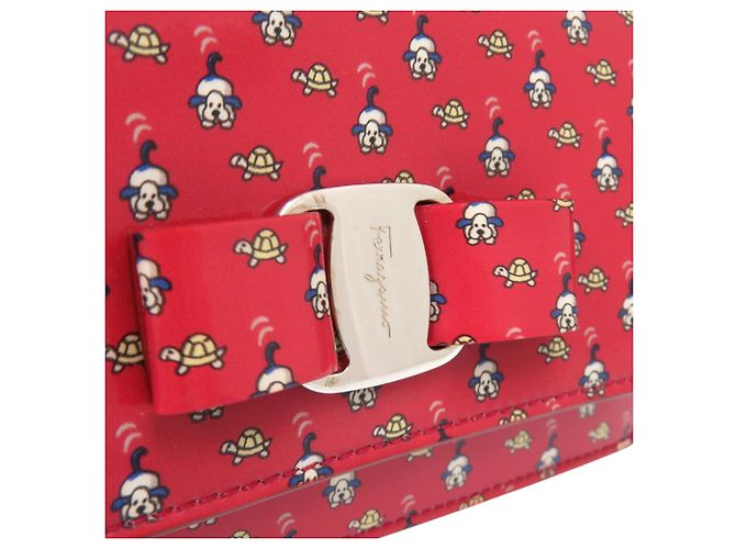 Borsa a tracolla in smalto rosso Salvatore Ferragamo - vista 6