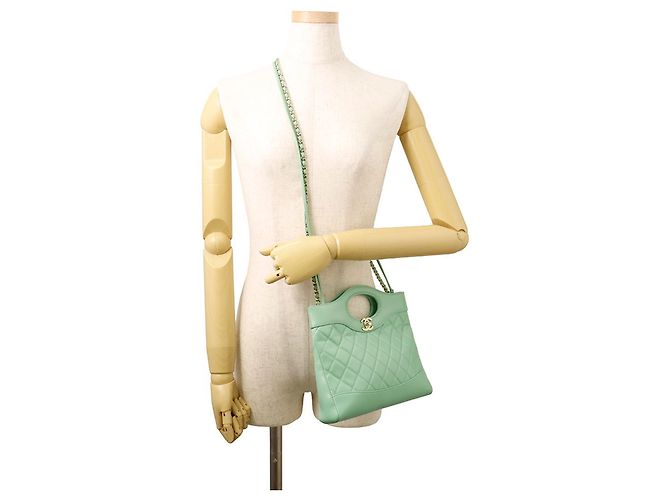 Borsa a tracolla Chanel Matelassé Small Chain Verde chiaro - vista 5