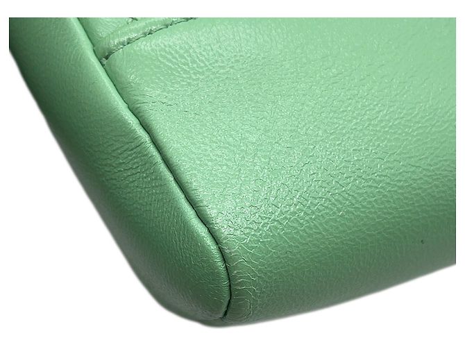 Borsa a tracolla Chanel Matelassé Small Chain Verde chiaro - vista 9