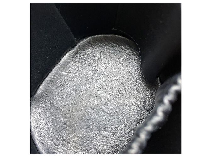 Borsa a tracolla Chanel Matelassé in agnello Nero - vista 11