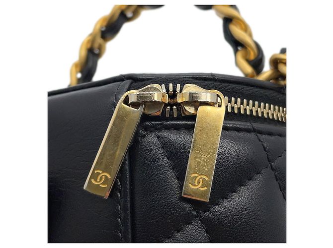 Borsa a tracolla Chanel Matelassé in agnello Nero - vista 9