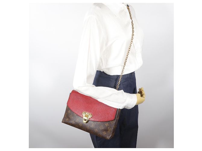 Borsa a Spalla Louis Vuitton Sun Praseed Marrone Fuschia - vista 18