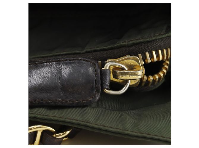 Borsa tote Prada in nylon kaki Cachi - vista 11