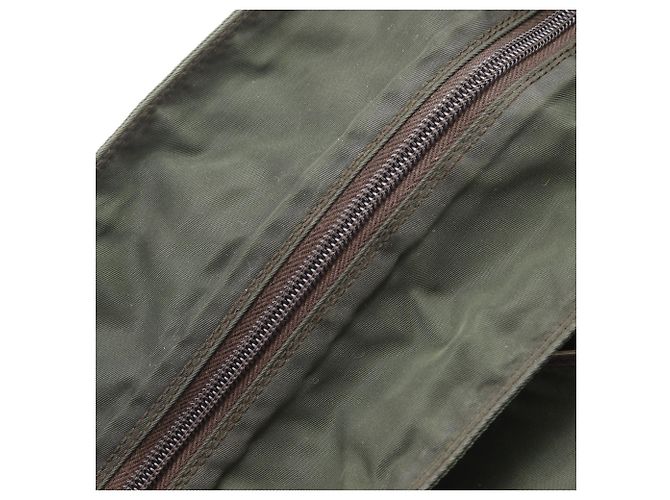 Borsa Tote in Nylon Khaki Prada Cachi - vista 12
