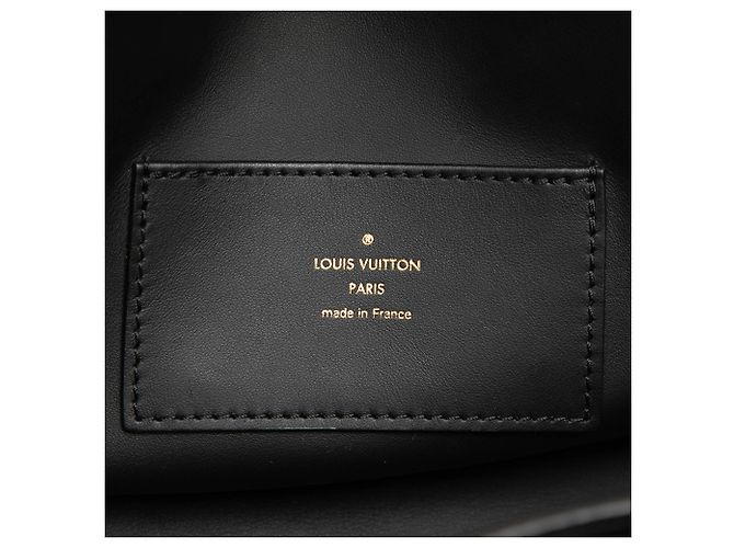 Louis Vuitton Black Smooth Taurillon Capucines Souple GM Nero - vista 5