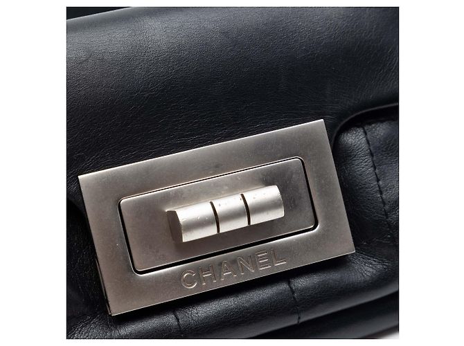 Borsa a tracolla Chanel Black Calfskin Square Stitched Mademoiselle Nero - vista 5
