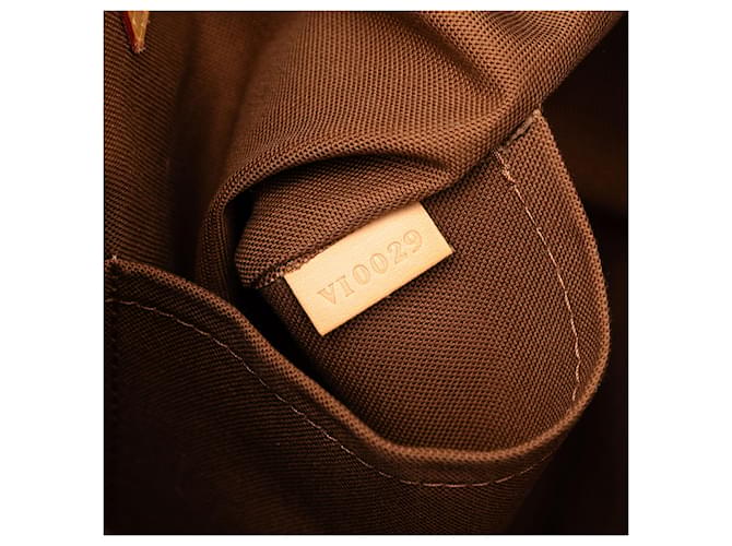 Louis Vuitton Marrone Monogram Odeon MM - vista 6