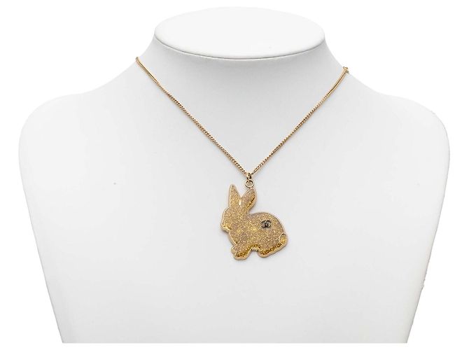 Collana con pendente coniglio in resina placcato oro CC Gold Chanel D'oro - vista 5