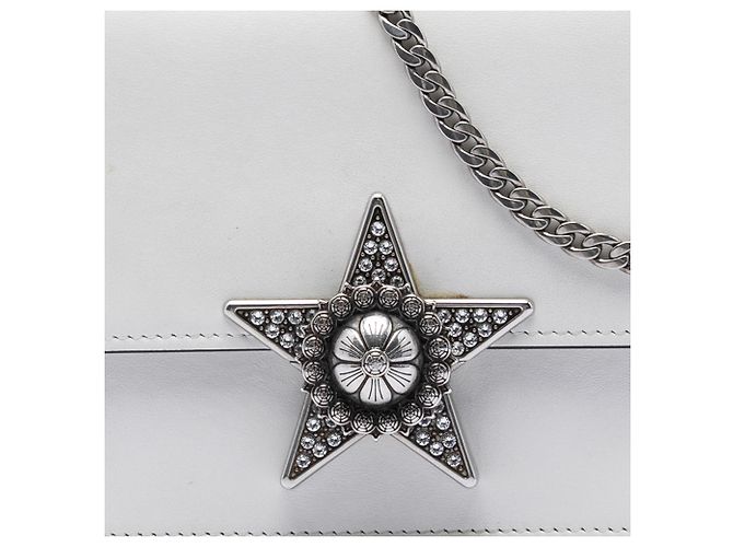 Bolsa transversal Miu Miu em couro liso branco com detalhes de estrela de cristal - vista 6