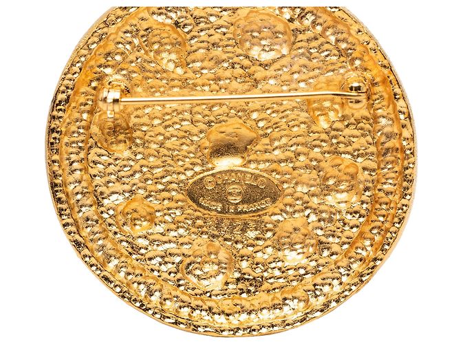 Spilla Chanel Gold CC con medaglione a spirale placcato oro D'oro - vista 3