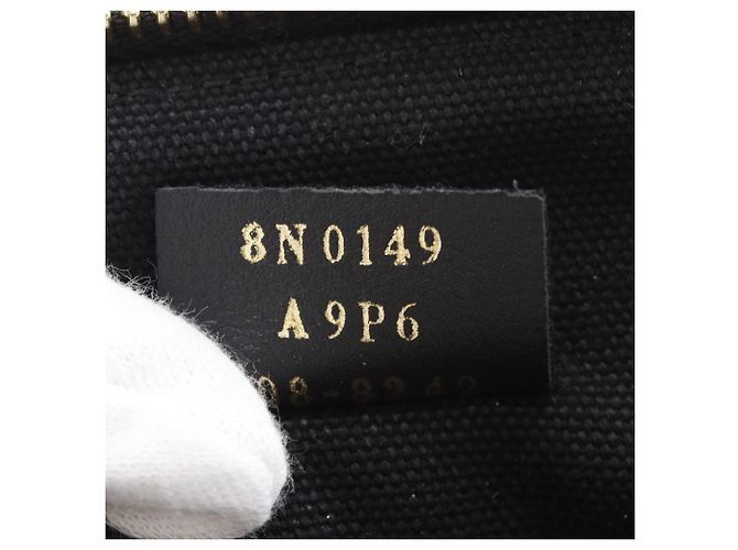 Fendi Medium Flat Pouch Black - view 12