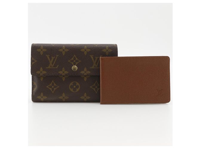 Cartera tríptico Louis Vuitton en lona Monogram marrón Castaño - vista 19