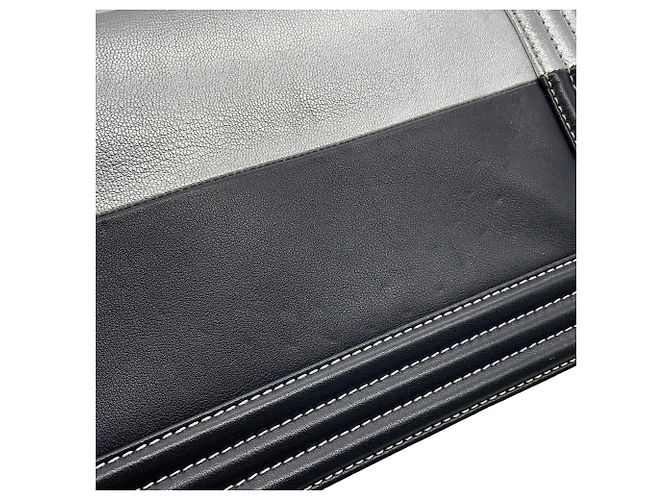 Borsa a tracolla Chanel Boy in pelle Chanel Nero Argento - vista 15