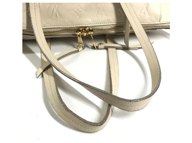 Borsa Tote Louis Vuitton Monogram Empreinte Lumineuse PM Bianco - vista 11