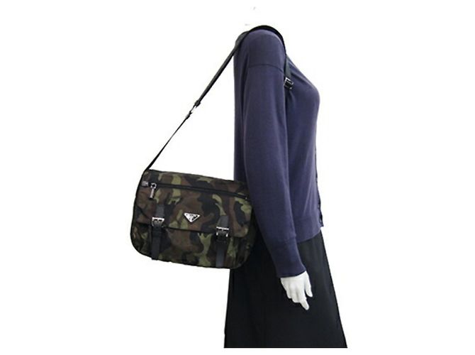 Borsa a tracolla in nylon kaki Prada Marrone Nero Verde Cachi - vista 6