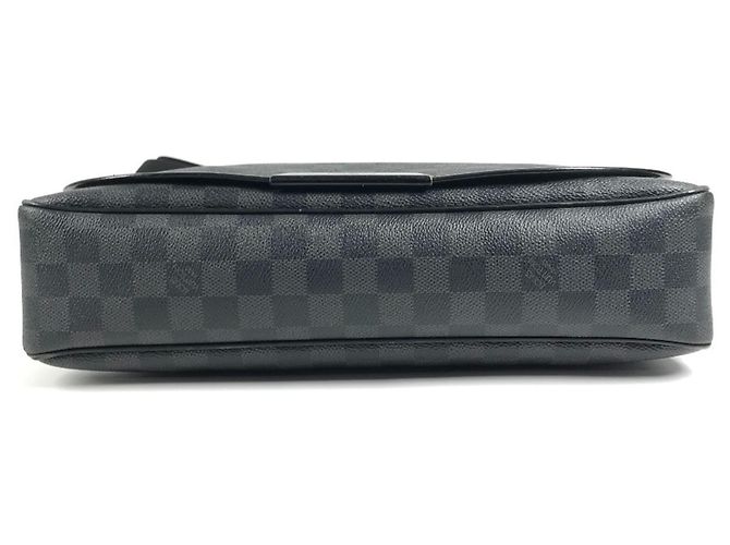Borsa Louis Vuitton Damier Graphite Daniel GM Nero - vista 5