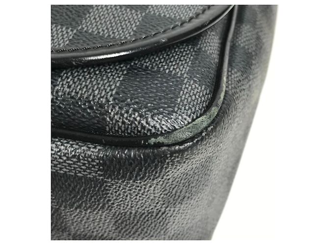 Borsa Louis Vuitton Damier Graphite Daniel GM Nero - vista 6