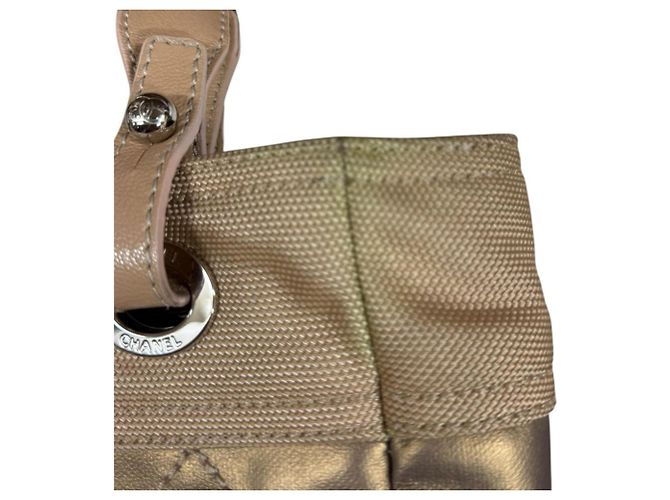 Borsa Tote Chanel Paris Biarritz PM D'oro - vista 16
