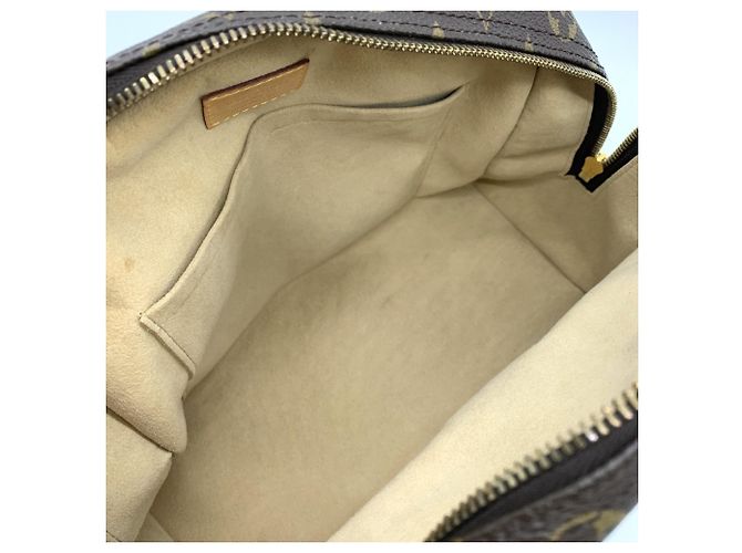 Borsa Louis Vuitton Manhattan PM Marrone Monogramma - vista 7