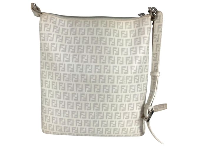 Borsa a tracolla Fendi White Zucchino Logo Bianco - vista 2