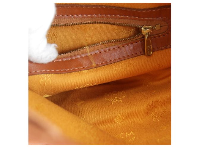 Borsa a tracolla in pelle stile MCM Visetos Marrone - vista 13