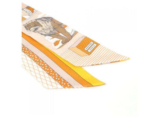 Silk In Foulard Twilly Hermès GRAND THEATRE NOUVEAU Arancione - vista 2